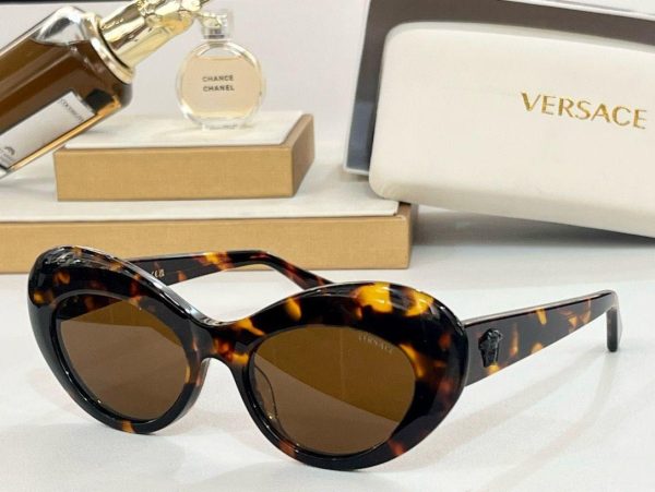 Versace Women Sunglasses - Image 4