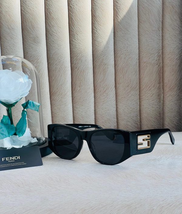 Fendi Women's Baguette Sunglasses