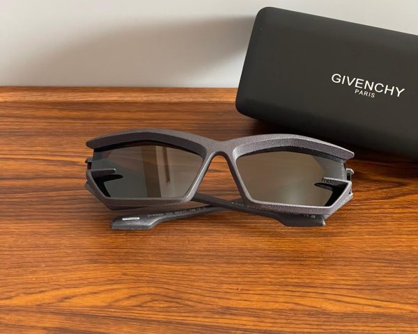 Givenchy Giv Cut Sunglasses - Image 3