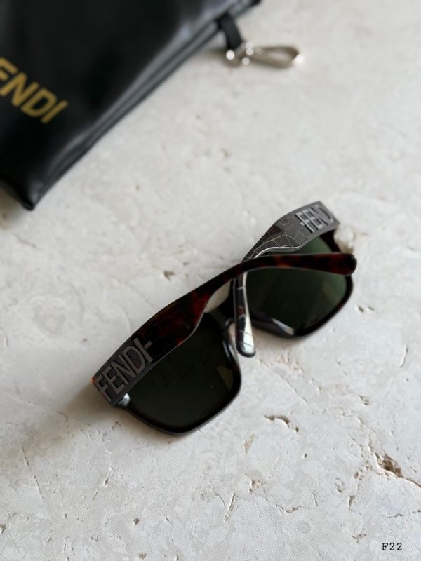 Fendi Women Sunglasses - Image 3