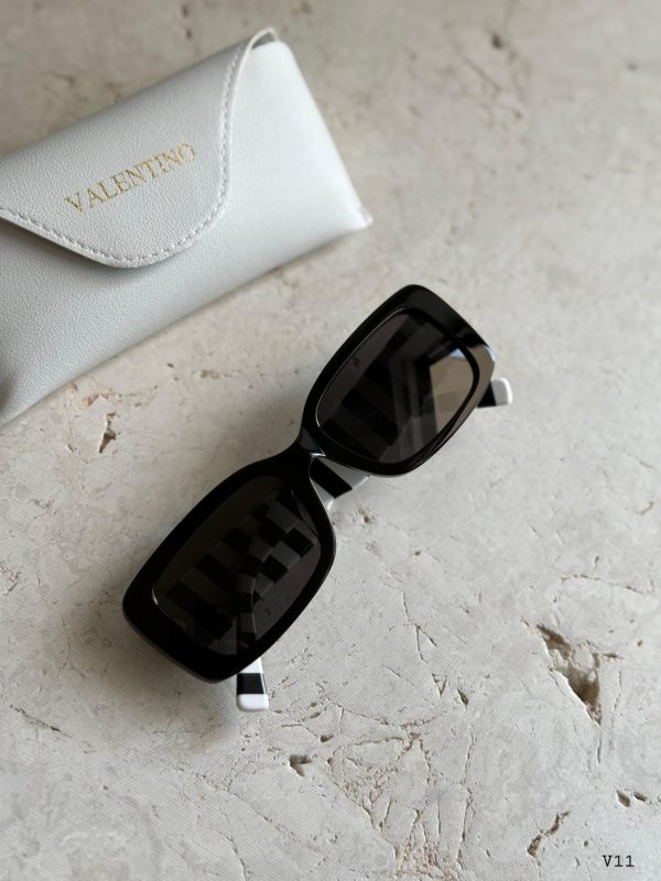 Valentino Women Sunglasses - Image 3